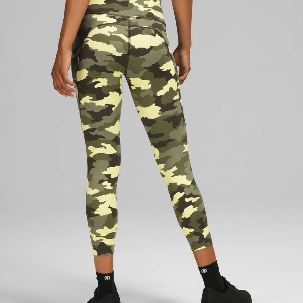 Camo lululemon crop fast and free high rise legging